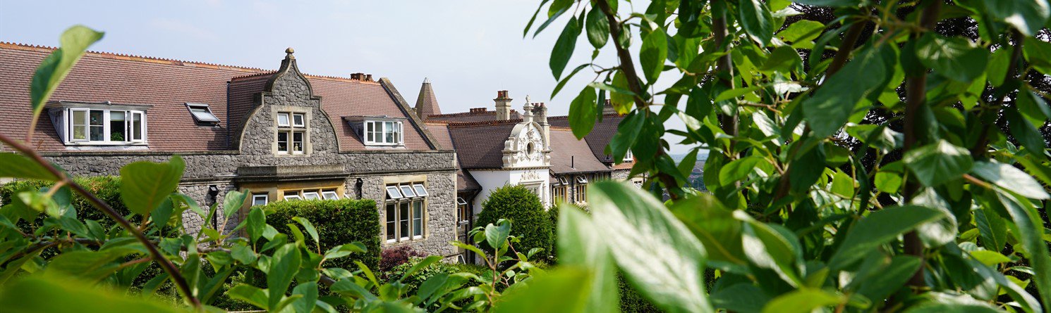 broadway lodge grounds